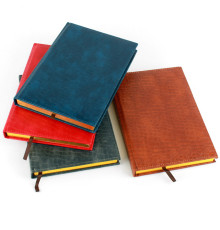 Ежедневник А5 Darvish, недатиров. 136л обложка кож.зам. ассорти(красный, корич.,синий,серый), Китай