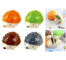 Точилка с удобным контейнером на2 отверстия "ЕЖИК"Дели,Китай